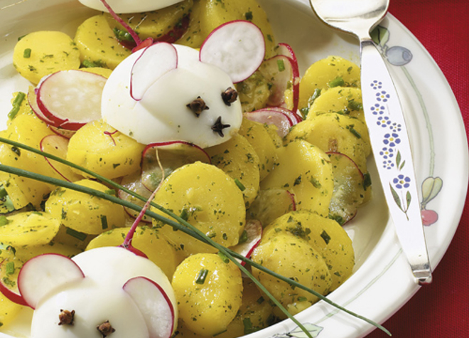 Kartoffelsalat mit Eiermäusen